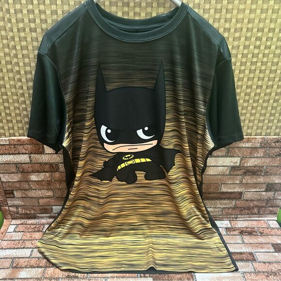 Men’s DC Comics  Batman Graphic Black/Yellow  Shirt - Size XL - Picture 2 of 9